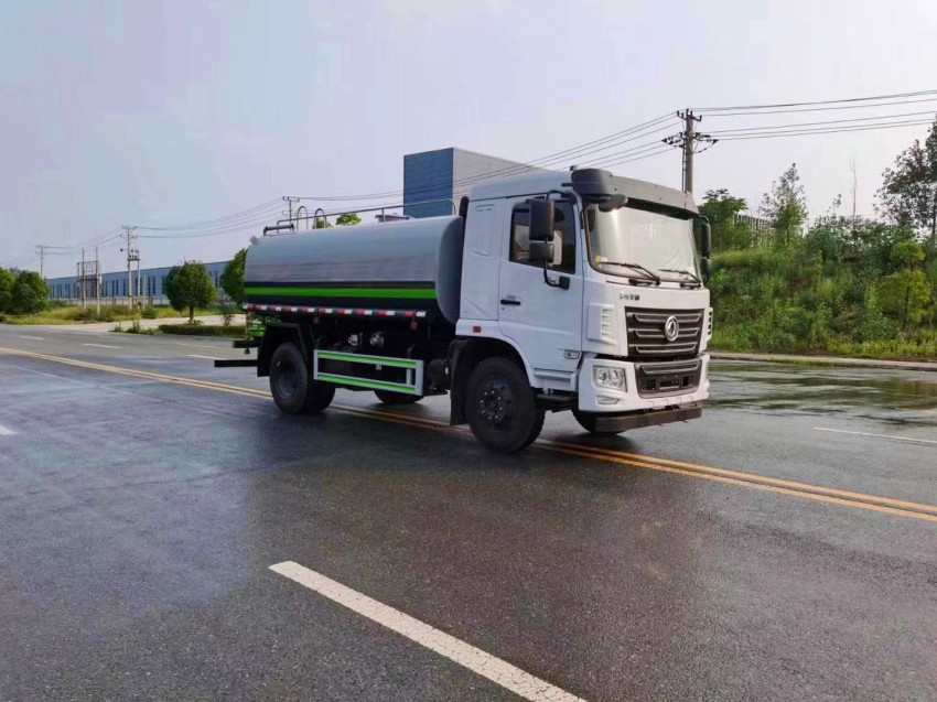 �|�L(f��ng)�D(zhu��n)��12����ˮ܇,12������ˮ܇�r���r-����12������ˮ܇�S��ֱ�N