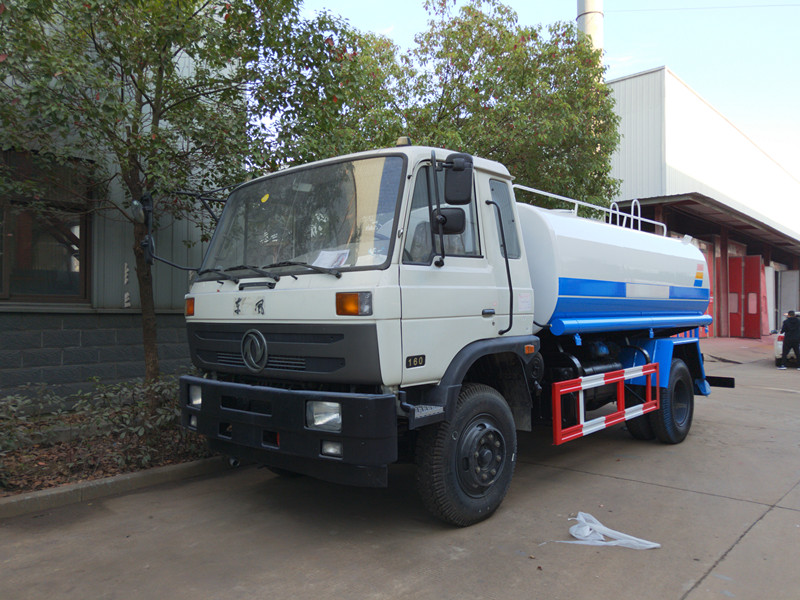 �е�ˮ܇�S��ֱ�N���е�ˮ܇�N�ۣ�������ˮ܇�S��ֱ�N