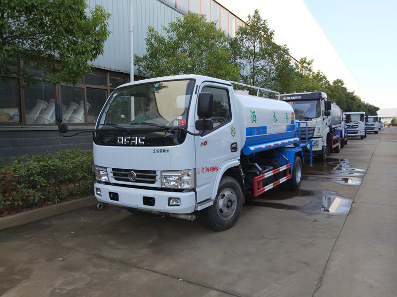 ���u��ˮ܇�r��-���u�|�L(f��ng)��ˮ܇�S���N��