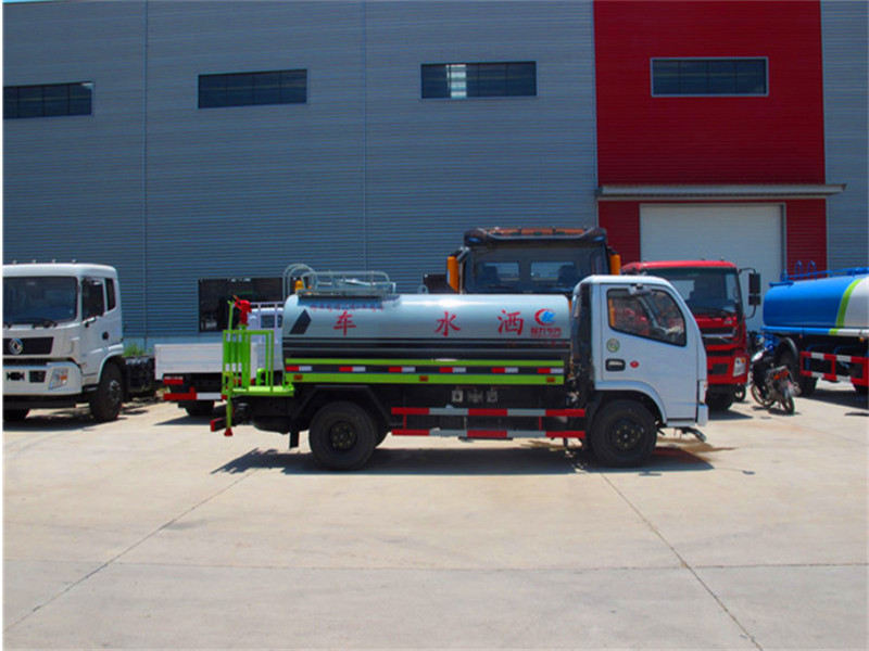 ����������ˮ܇�S��ֱ�N �|�L(f��ng)5�����𿨞�ˮ܇�r��(y��u)��