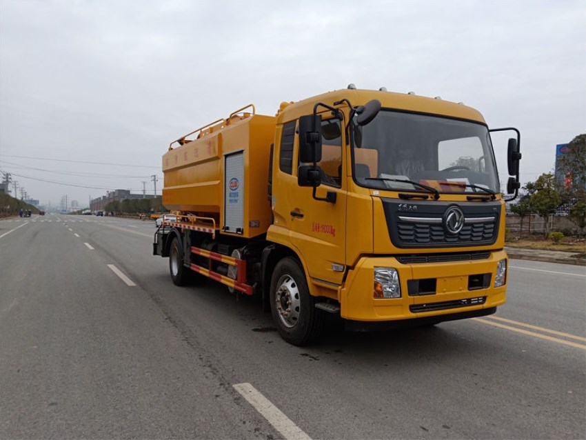 ����܇�����S܇�Ĺ��w�����T���߱�ը-��ʲôԭ���Լ��A(y��)������