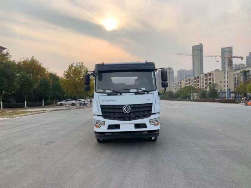 ������ˮ܇�S�ҹ��R�|�L(f��ng)����˹��(gu��)���l(f��)��(d��ng)�C(j��)��ʽ����-�����������F(tu��n)