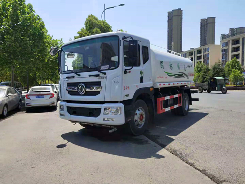 �|�L(f��ng)��������ˮ܇�����Xһ�_-��ˮ܇=�|�L(f��ng)��ˮ܇�S��ֱ�N