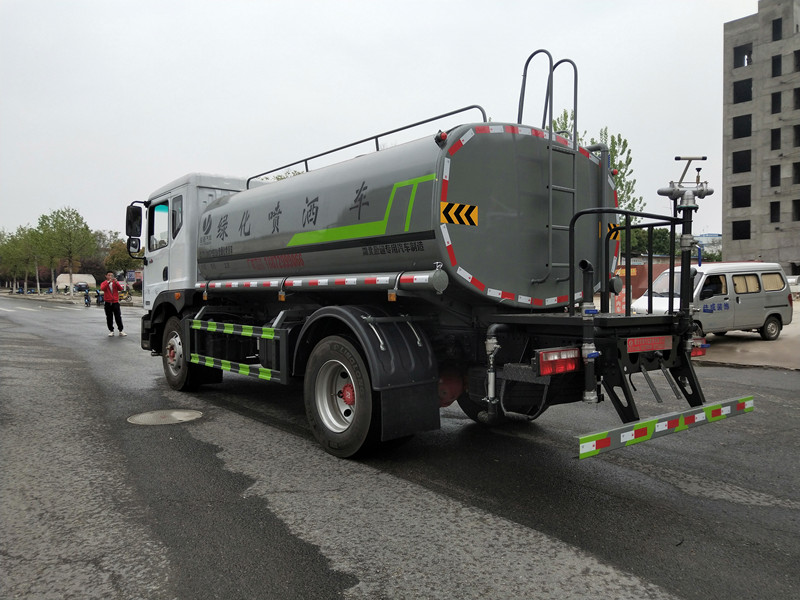 12��D9���C(j��)195�R����ˮ܇-�|�L(f��ng)12����ˮ܇-����ӯͨ