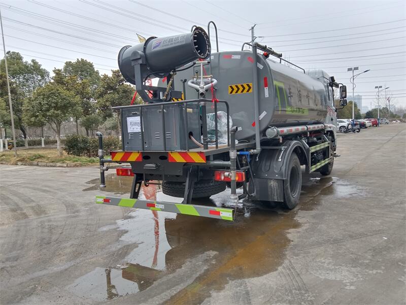 �|�L(f��ng)12���F�ڞ�ˮ܇-�|�L(f��ng)����12���։m��ˮ܇�r���(b��o)�r-����ӯͨ