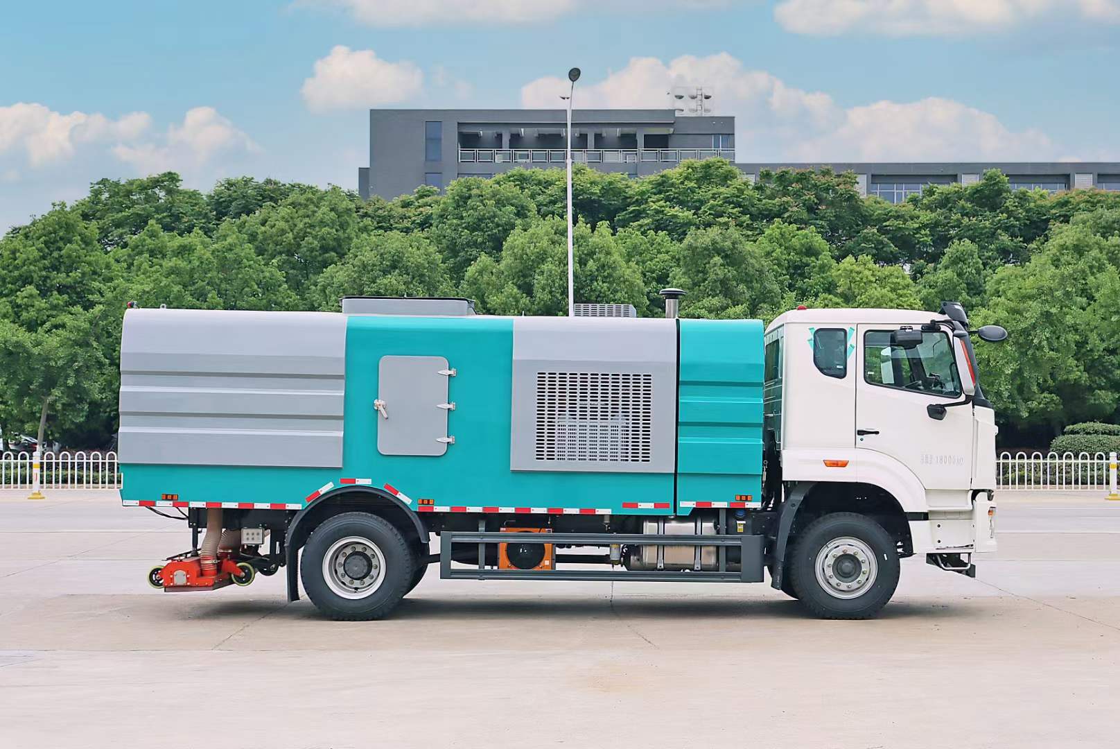 �����������m܇(ch��)-����18�����m܇(ch��)