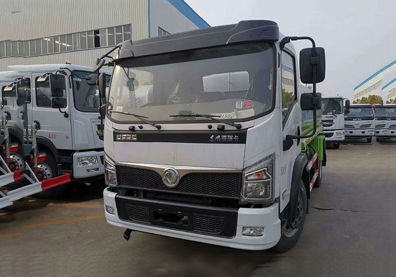 東風(fēng)福瑞卡10方灑水車(chē)右側(cè)面圖