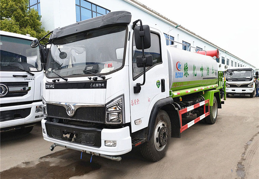 國(guó)六東風(fēng)福瑞卡9方灑水車(chē)