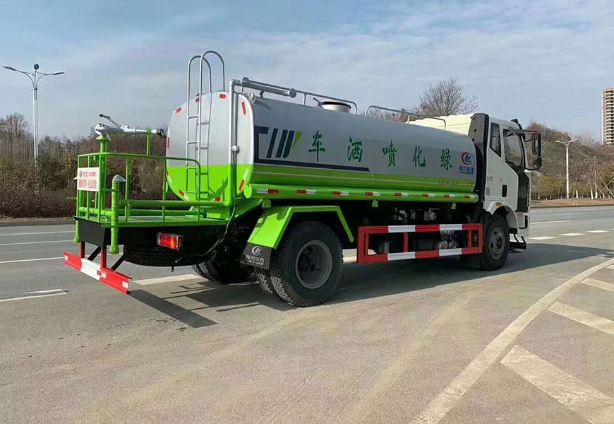 һ�����12����(gu��)����ˮ܇(ch��)�DƬ����D